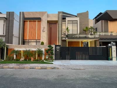 "Ek Aisa Ghar Jahan Har Din Celebration Jaisa Lagta Hai Dream 1 Kanal Villa!"