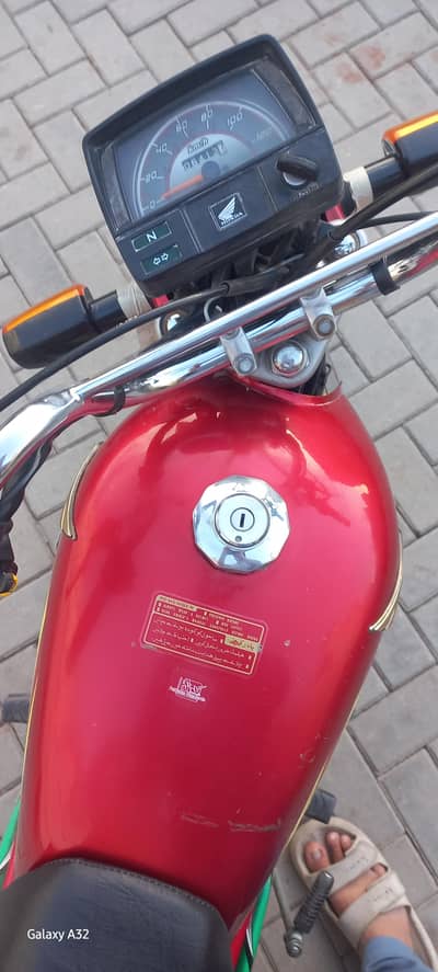 emergency sale cd 70 10/9 condition urgently sale 0318 2013492 wtsap