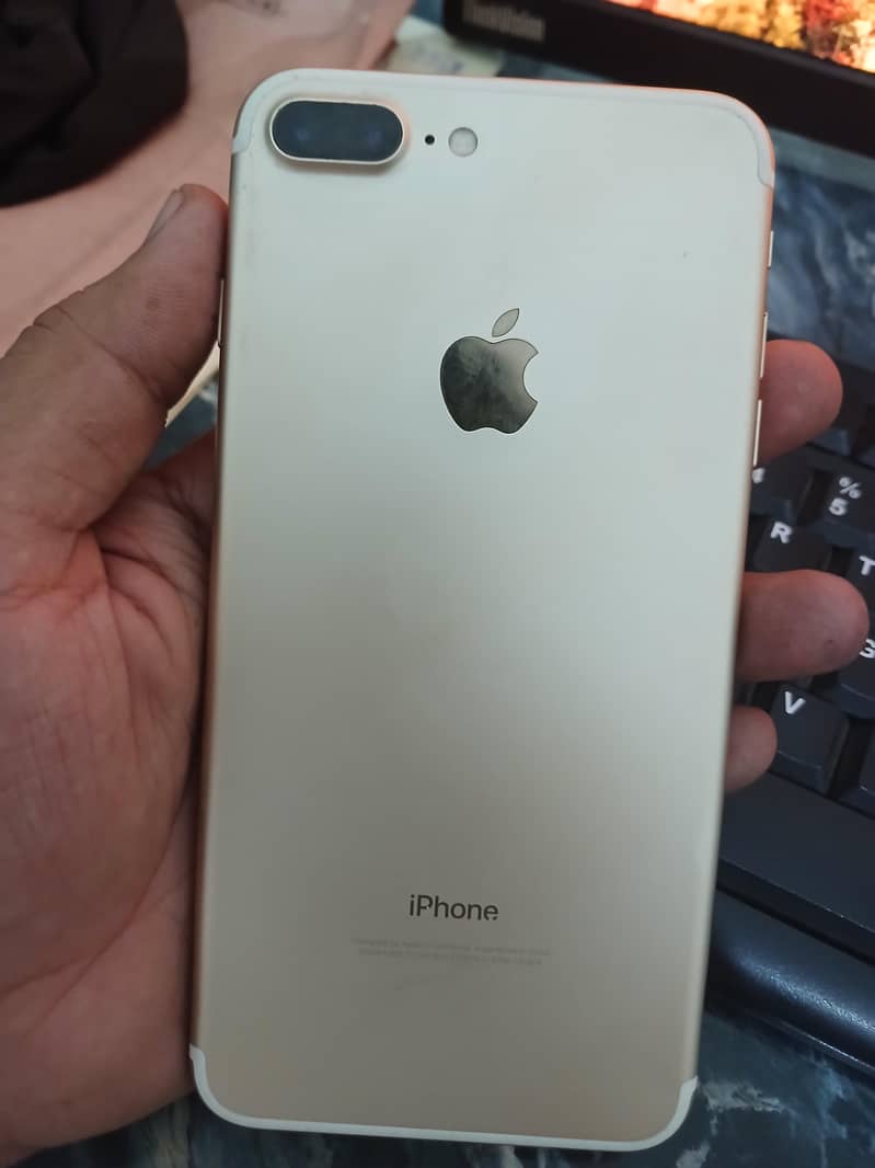 Apple iPhone 7 Plus 0
