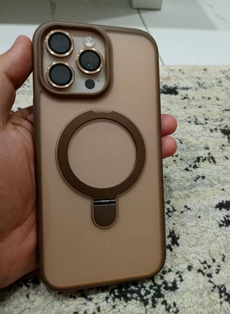 Apple iPhone 16 Pro Max 2
