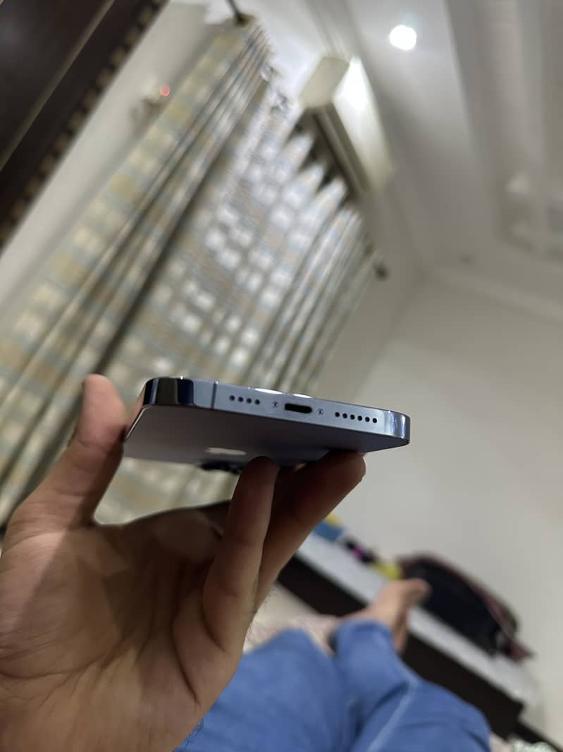 Apple iPhone 13 Pro Max 3