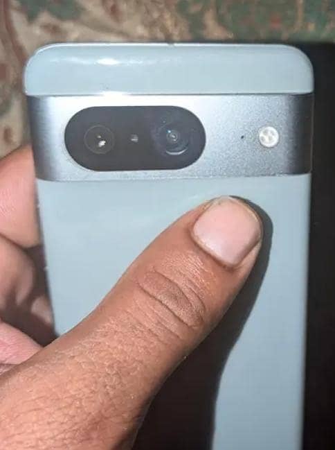 Google Pixel 8 1