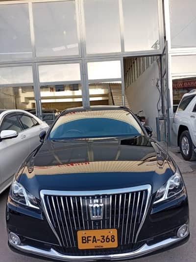 Toyota Crown 2014