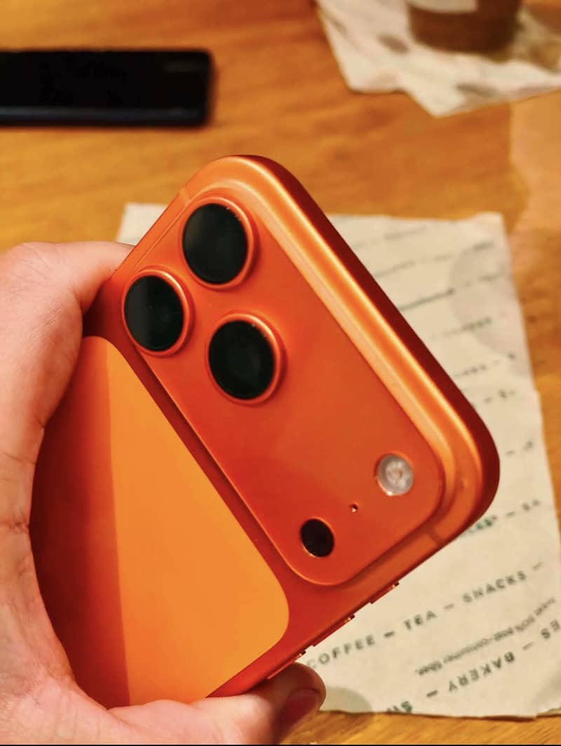 iphone 17 pro max 1