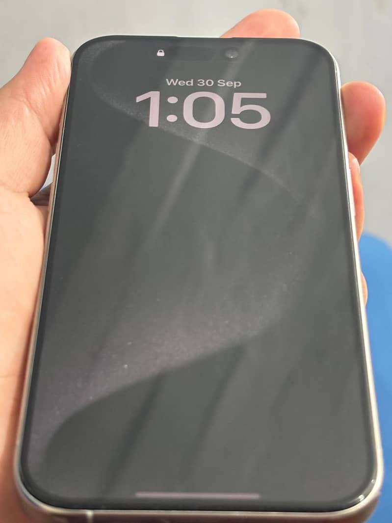 Apple iPhone 15 Pro 4