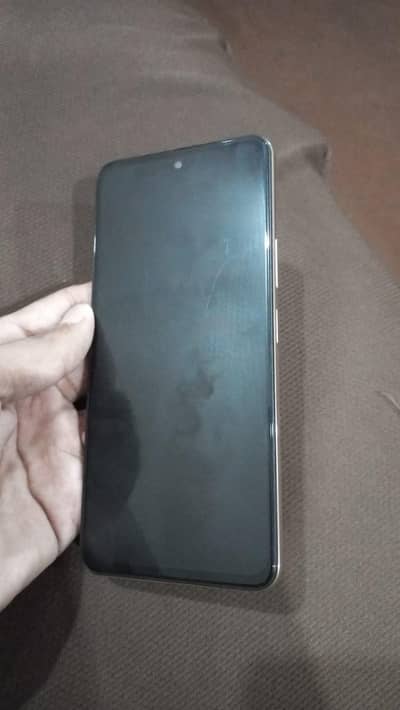 Vivo y28 | 8 / 128