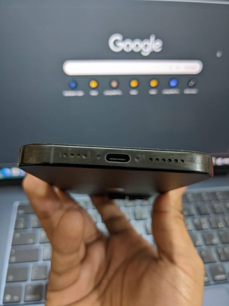 Apple iPhone 16 Pro Max 5