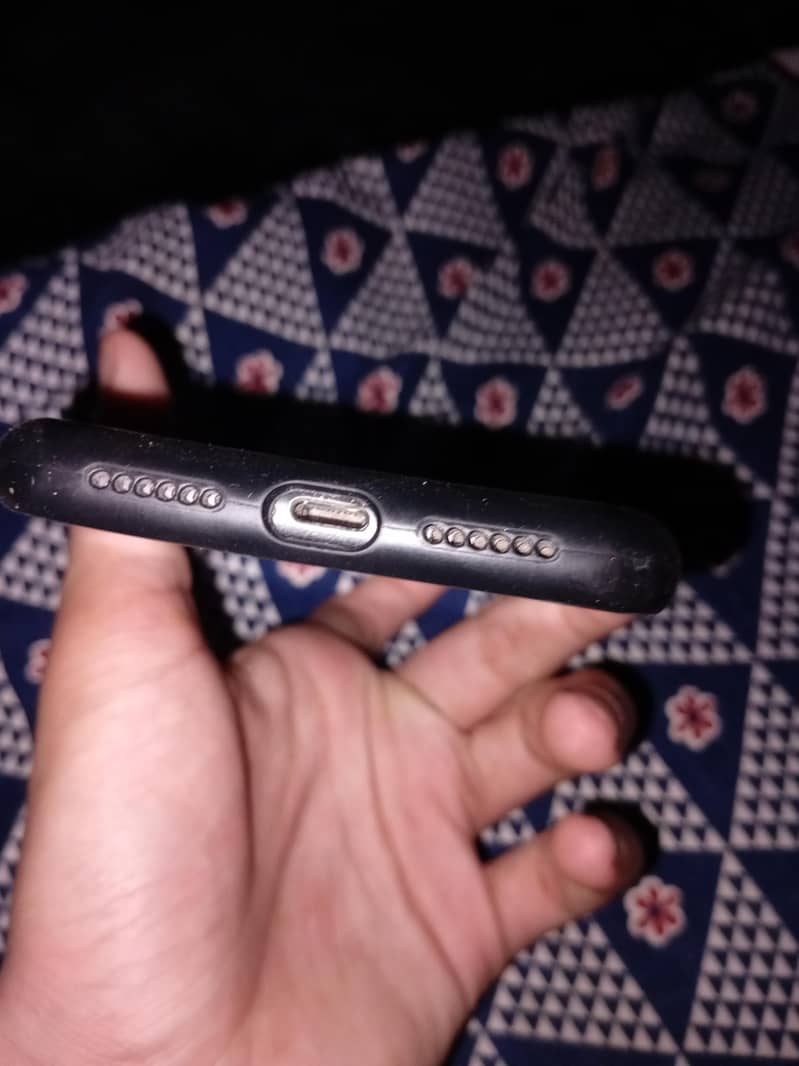 Apple iPhone 11 2
