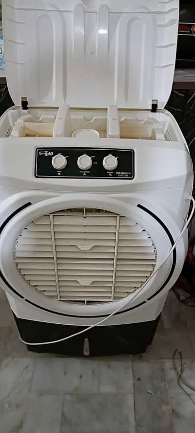 Almost new and in mint condition Room Cooler ECM 4600 plus
