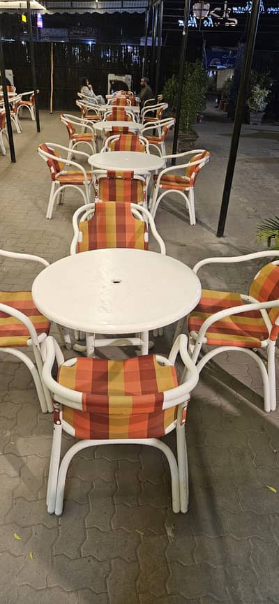 Outdoor Table set 4 Chais and 1 tabel