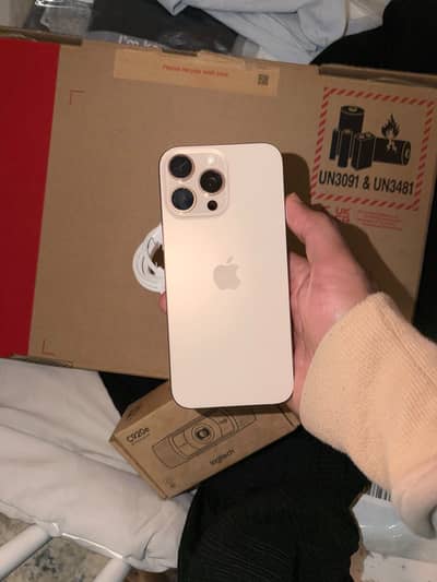 Apple iPhone 16 Pro Max