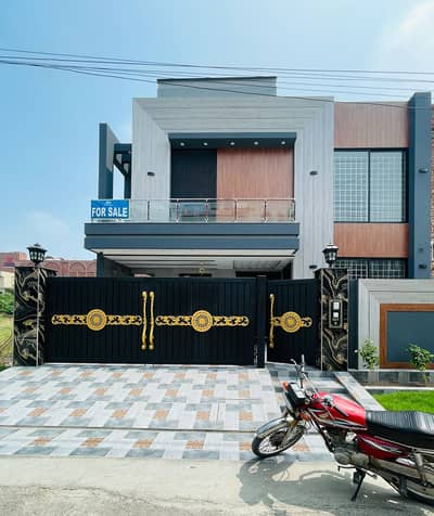 Jubilee Town 10 Marla House Available For Sale At Lucrative Price