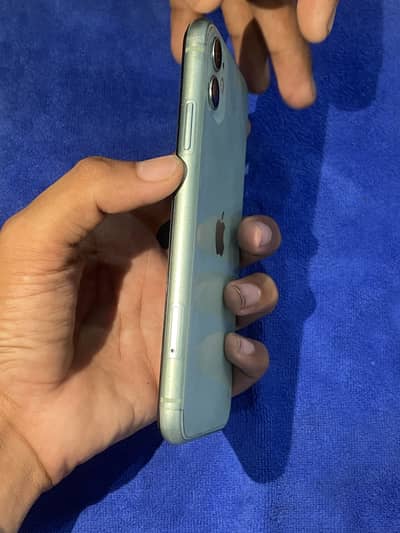 Apple iPhone 11