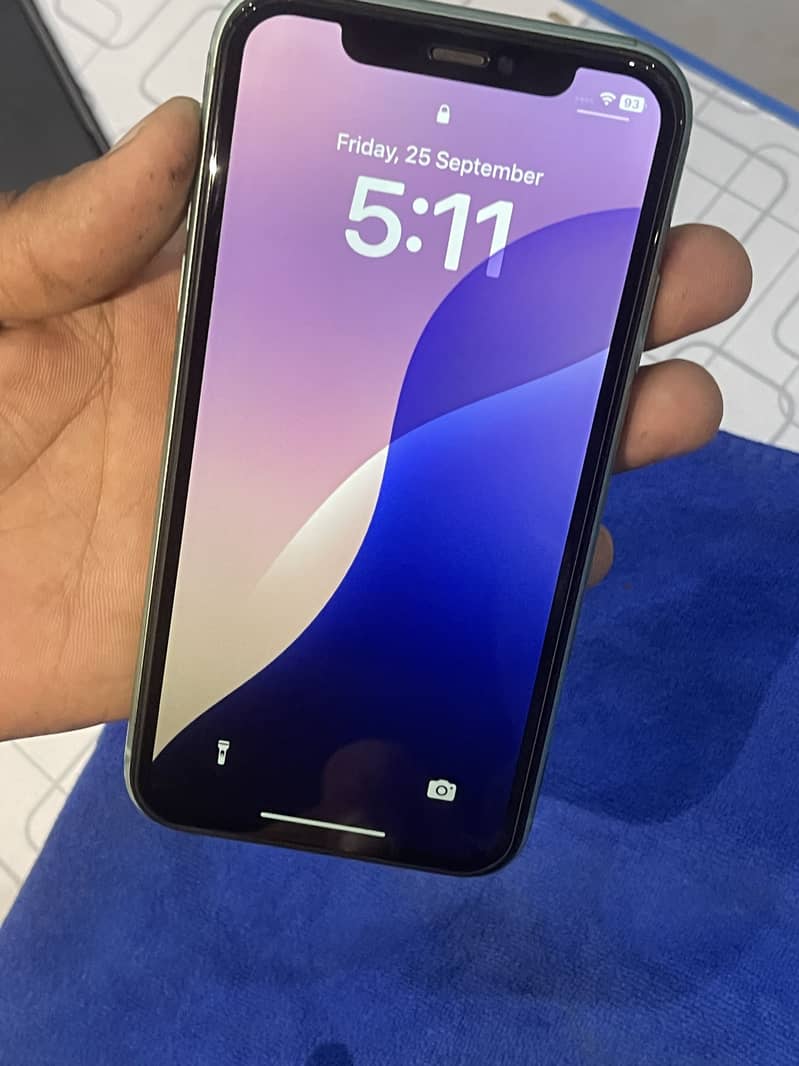 Apple iPhone 11 3