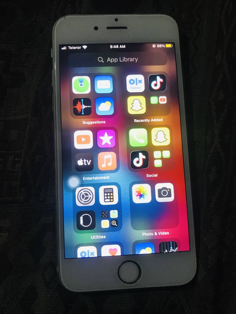 Apple iPhone 6S 1