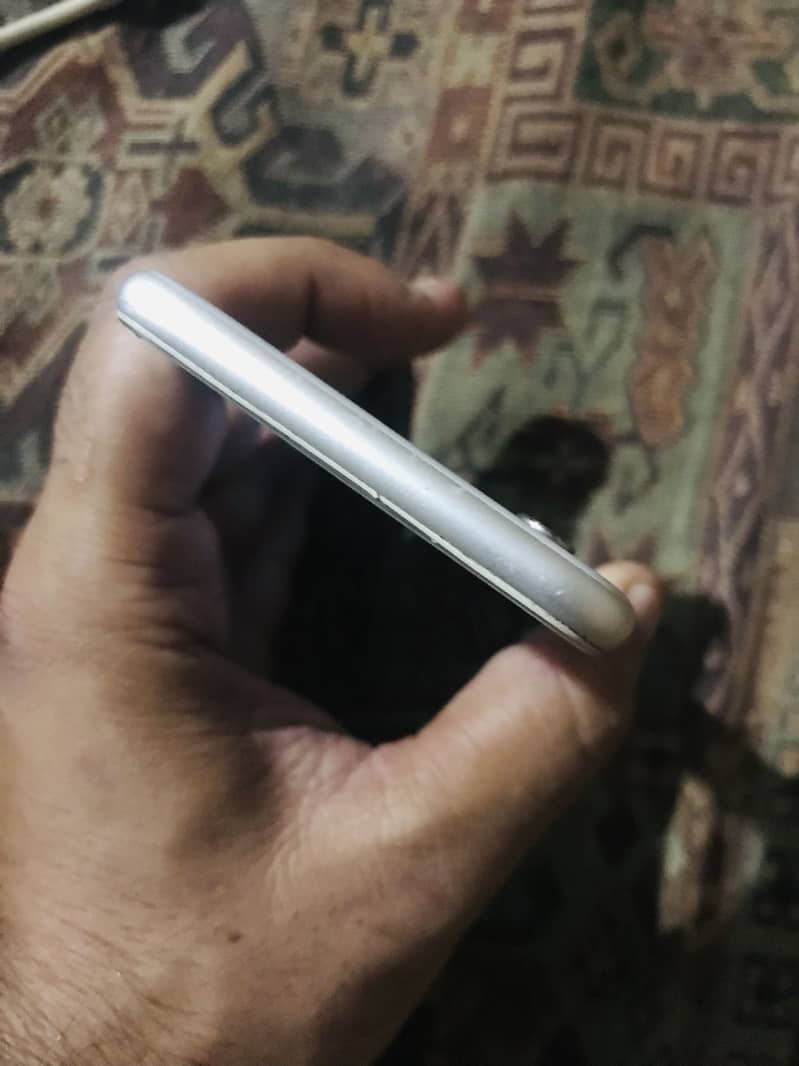 Apple iPhone 6S 6