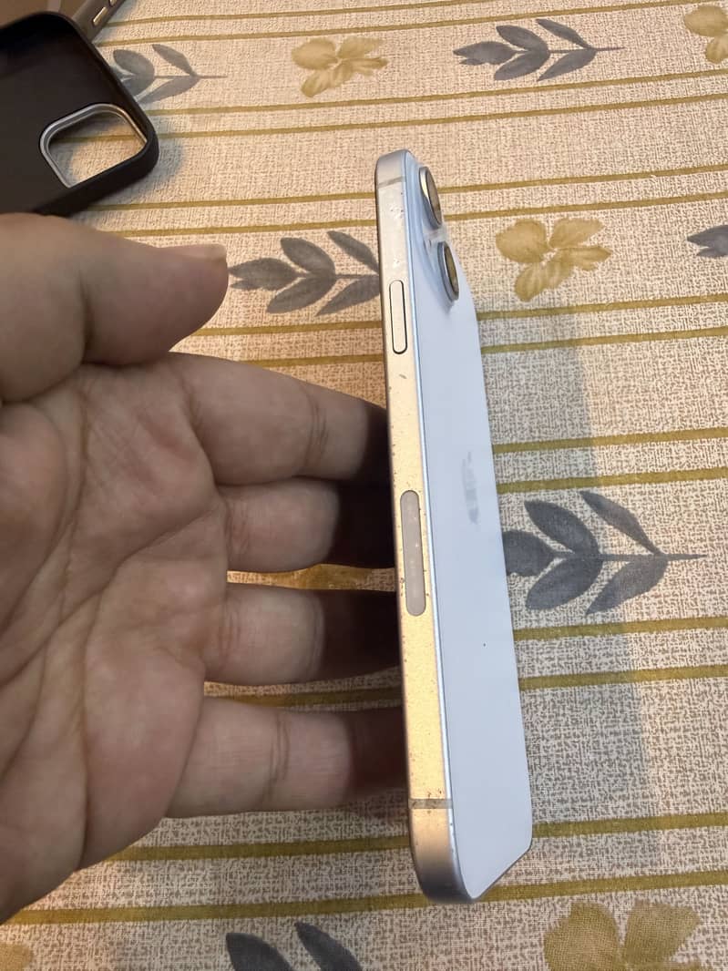 Apple iPhone 15 plus 4