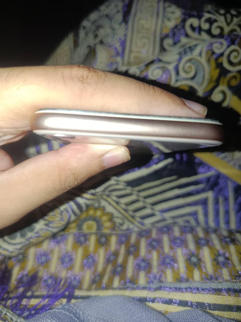 Apple iPhone 8 2