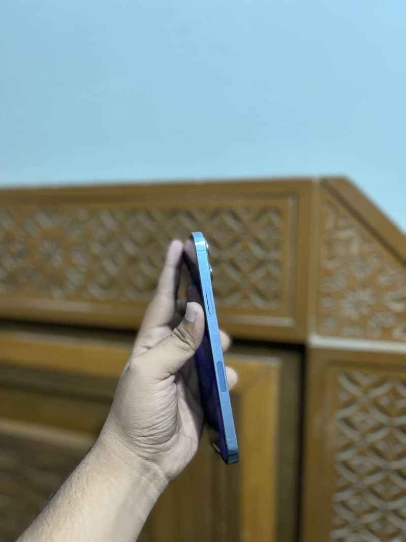Apple iPhone 13 Pro Max 6