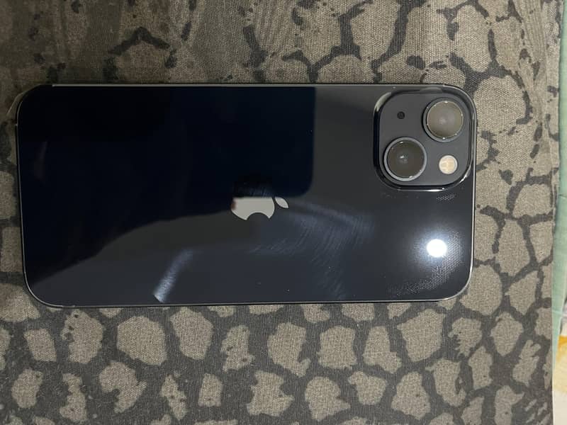 Apple iPhone 13 0
