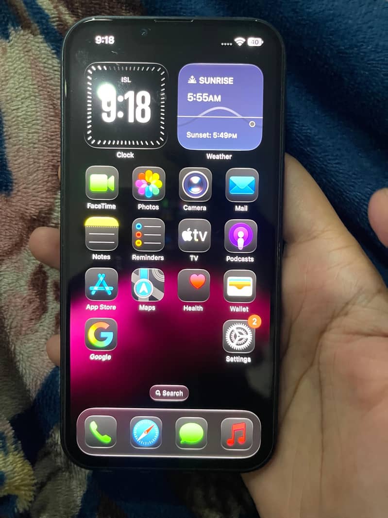 Apple iPhone 13 5