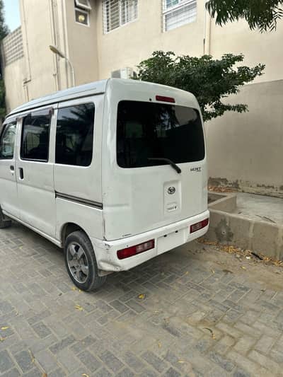 Daihatsu Hijet 2013