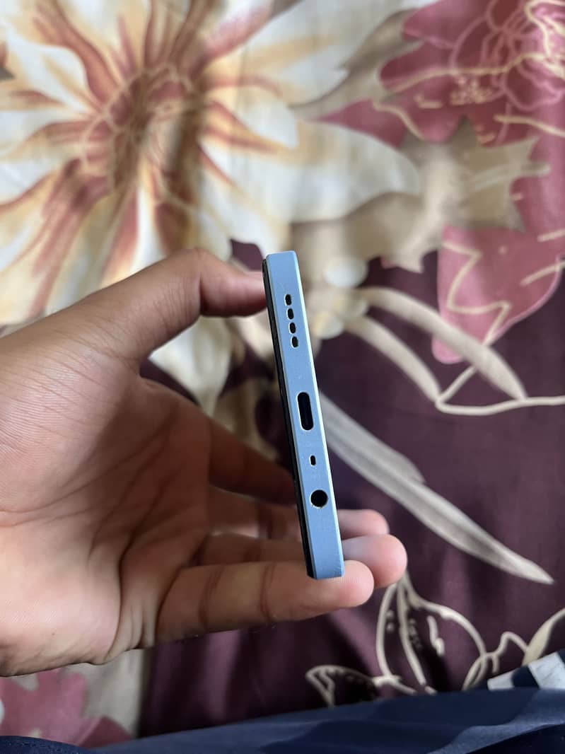 Realme Note 50 with box 3