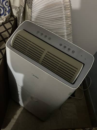Portable Midea Ac 1.25 ton ac