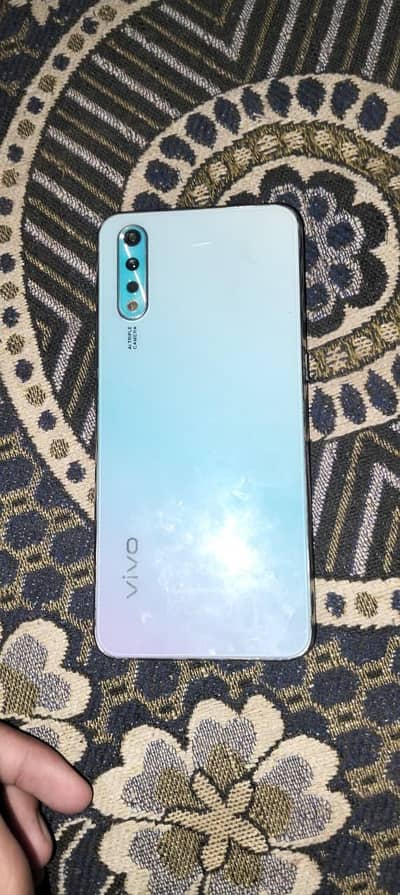 vivo s1