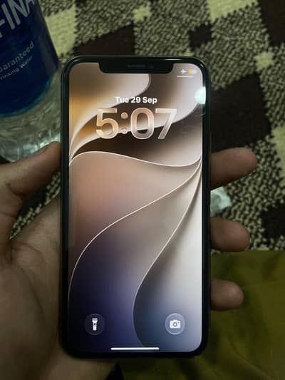 Apple iPhone 11Iphone 11 pro 64gb pta approvedGolden color