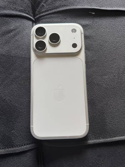 Apple iPhone 17 Pro Silver