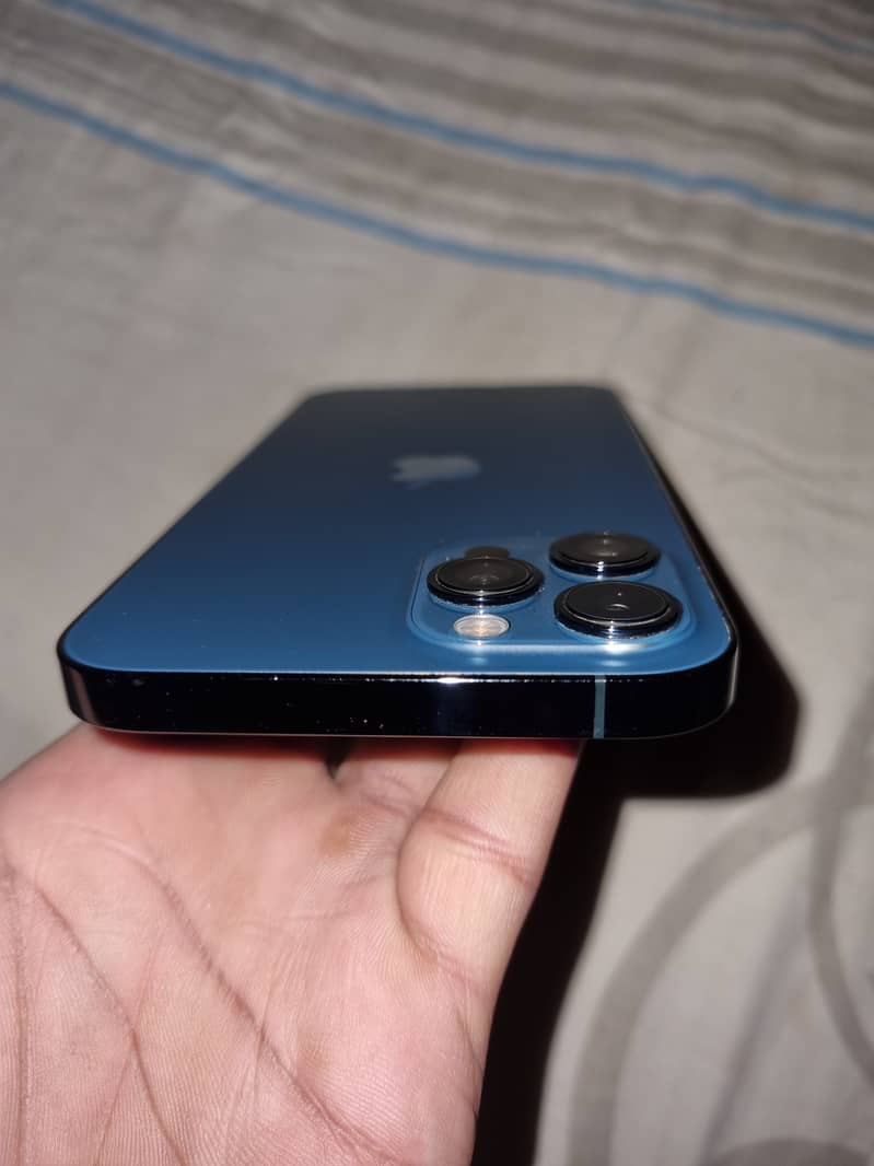 Apple iPhone 12 Pro Max 1