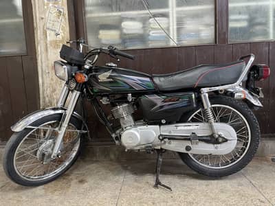 23 Model Honda 125 Black colour