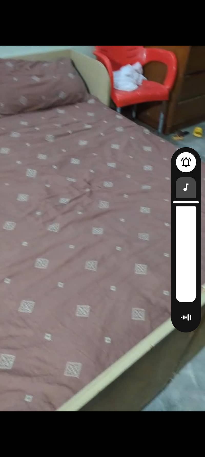2 single bed hen 2