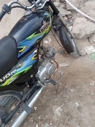 unique 2024 okay gadi hai