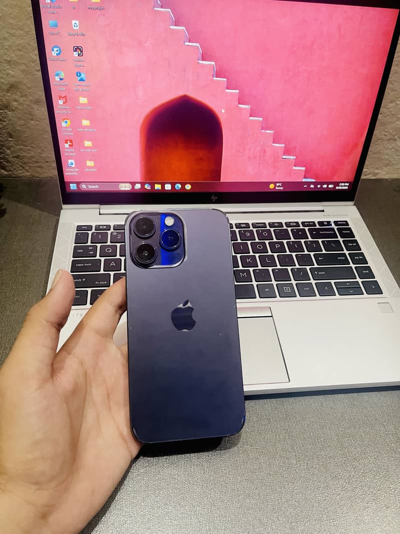Apple iPhone 14 Pro Max 6