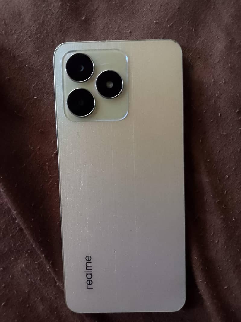 Realme C53 1