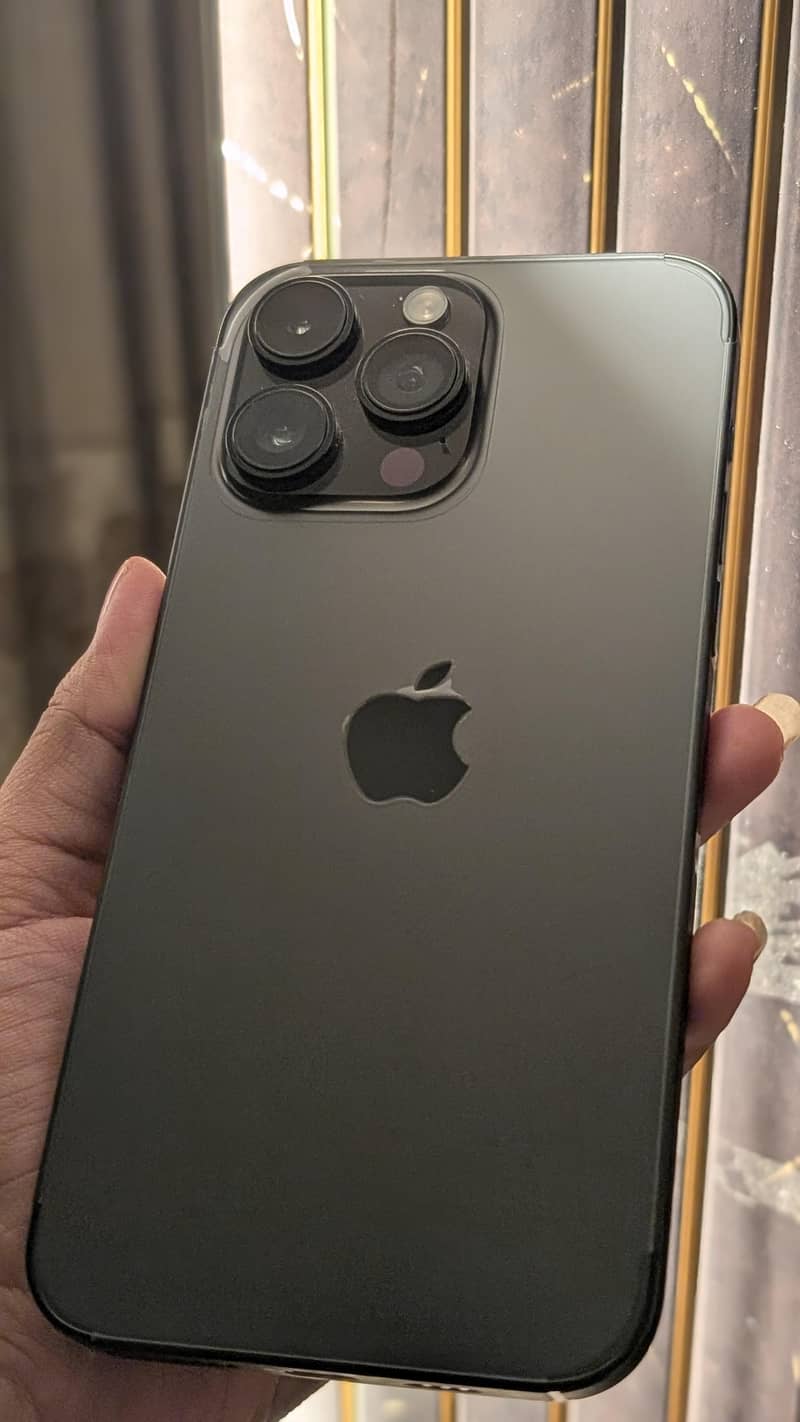 Apple iPhone 14 Pro Max 3