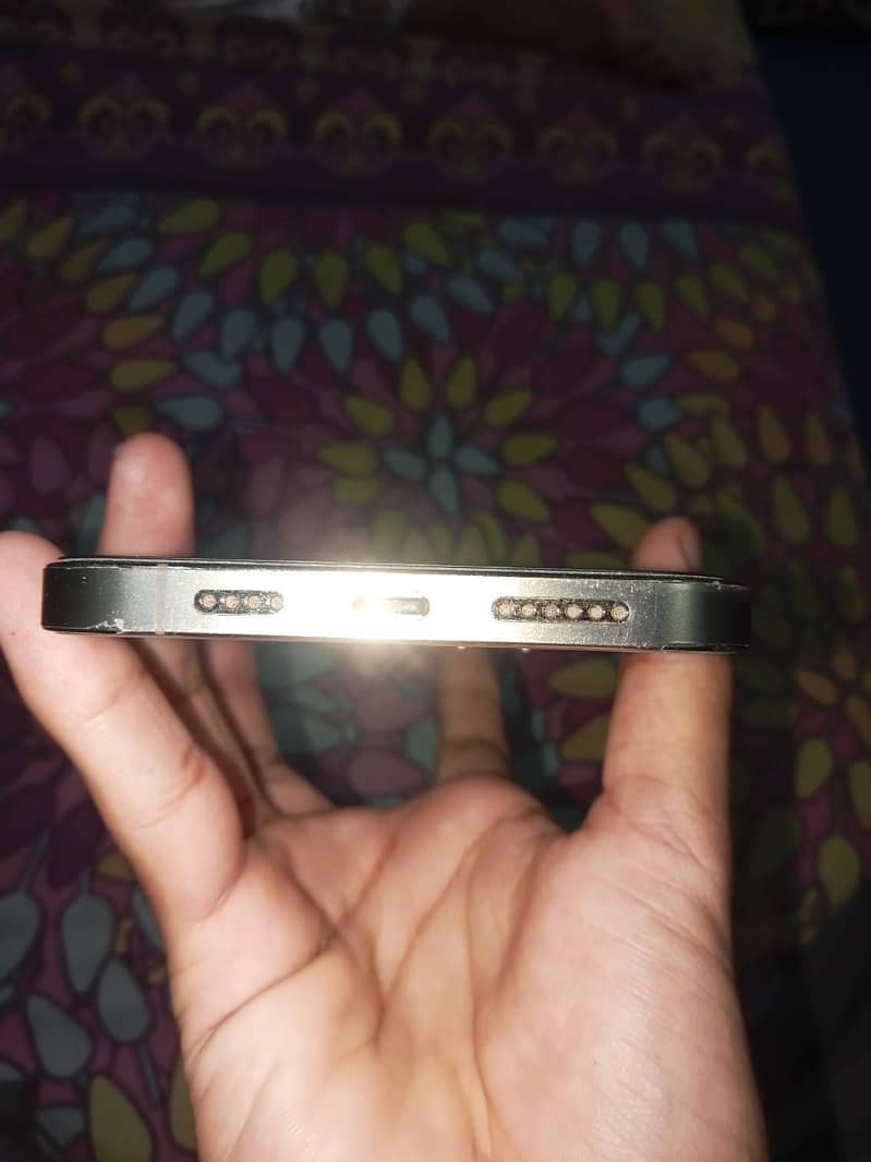 Apple iPhone 12 Pro Max 7