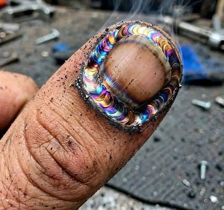 welding helper required 1