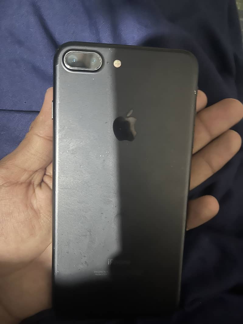 Apple iPhone 7 Plus 2