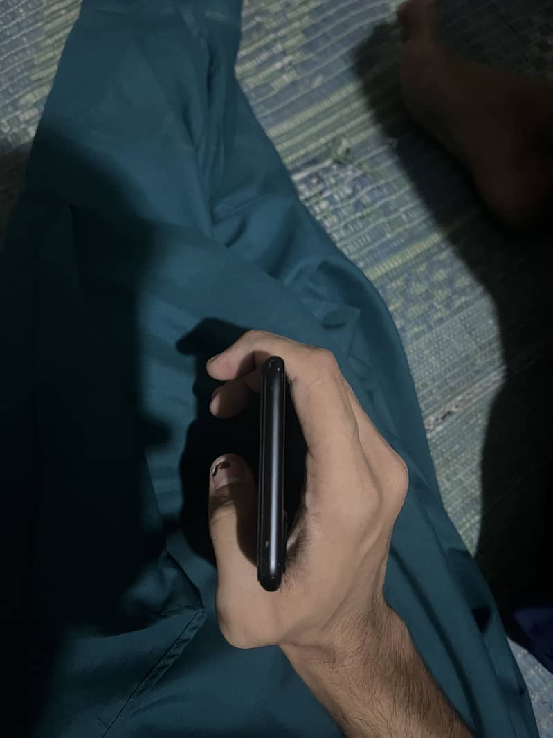 Apple iPhone 7 Plus 3