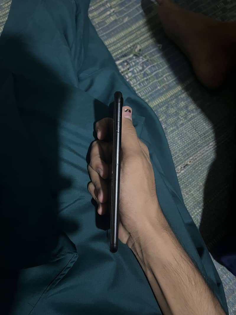 Apple iPhone 7 Plus 4