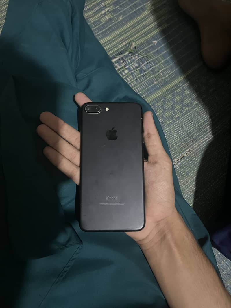 Apple iPhone 7 Plus 7