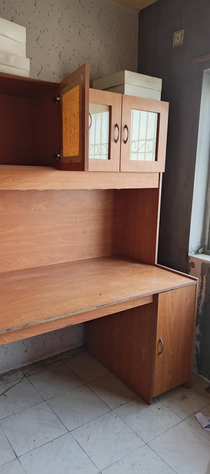 Workstation type table 2