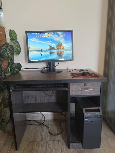 Lenovo Desktop Computer Setup with Table + 22" Lenovo LED / LCD