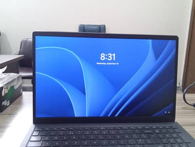dell vostro 8gb/256gb laptop