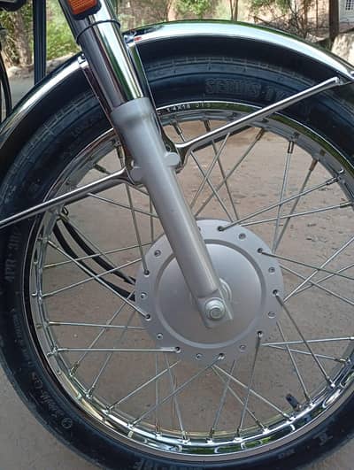 CG125