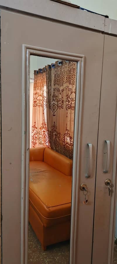 2 Door almaari for sale