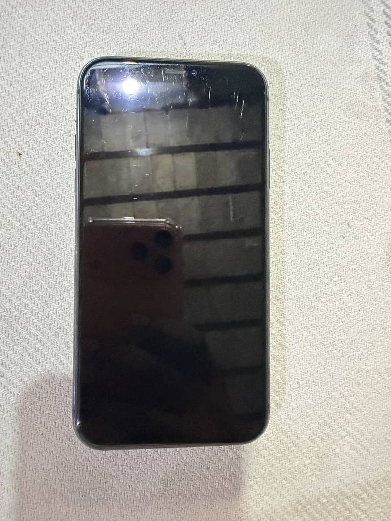 Apple iPhone 11 7
